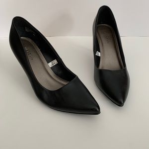VGUC Merona Black Pointy Toe Heels Dress Shoes